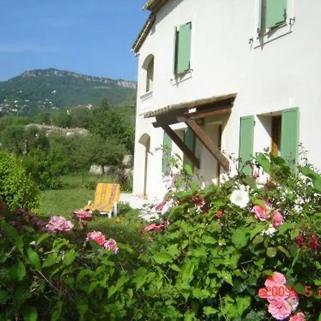 Spacieux Et Confortable A Sur Loup 60 M² Vue Sur Montagne